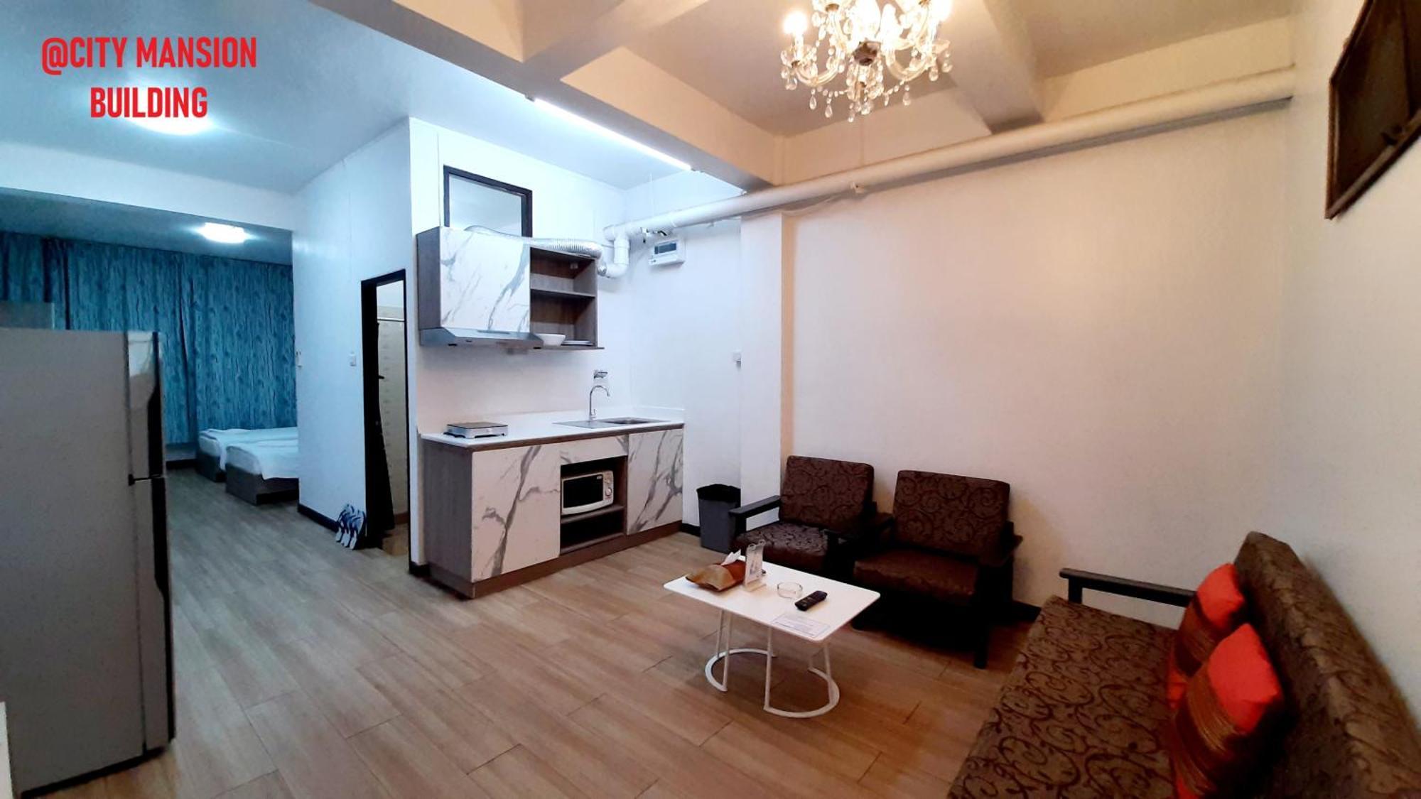 City Plaza Nana Hotel Банкок Екстериор снимка